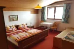 Mehrparteienhaus direkt an der Piste & Rodelbahn