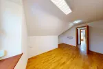 Dachgeschoßwohnung im Herzen von St. Johann in Tirol