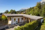 Exklusiver Bungalow in Sonnenlage mit Schwimmteich